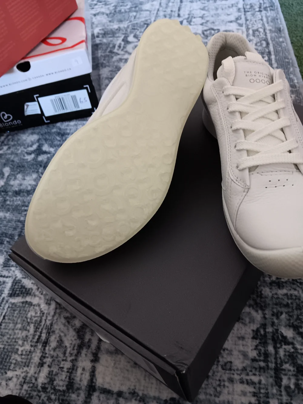 ECCO Womens  White Golf Sneakers Size 6-6.5.
